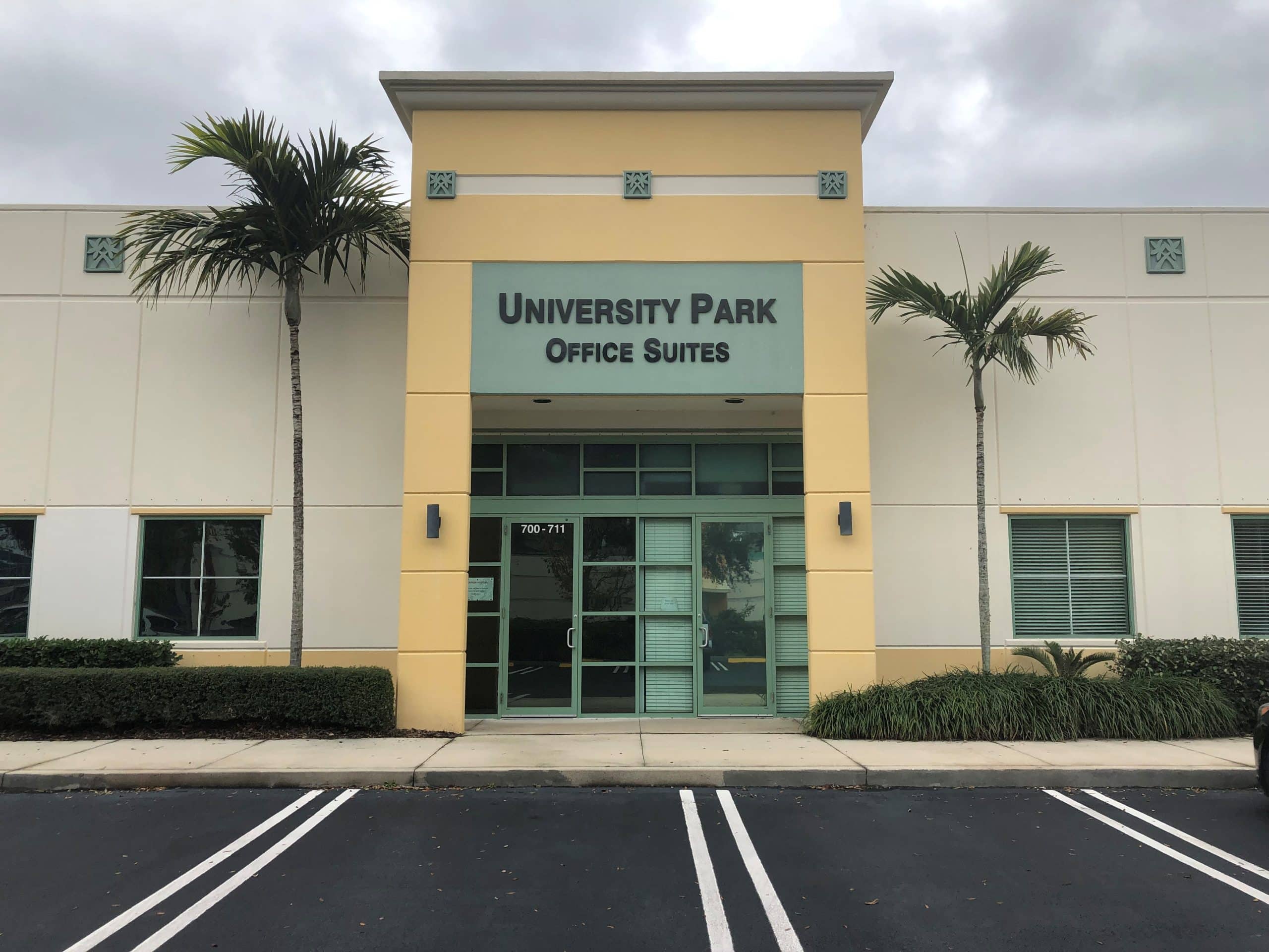 You are currently viewing UNIVERSITY PARK EXECUTIVE SUITES – 584 NW University Blvd,    Port St Lucie, FL